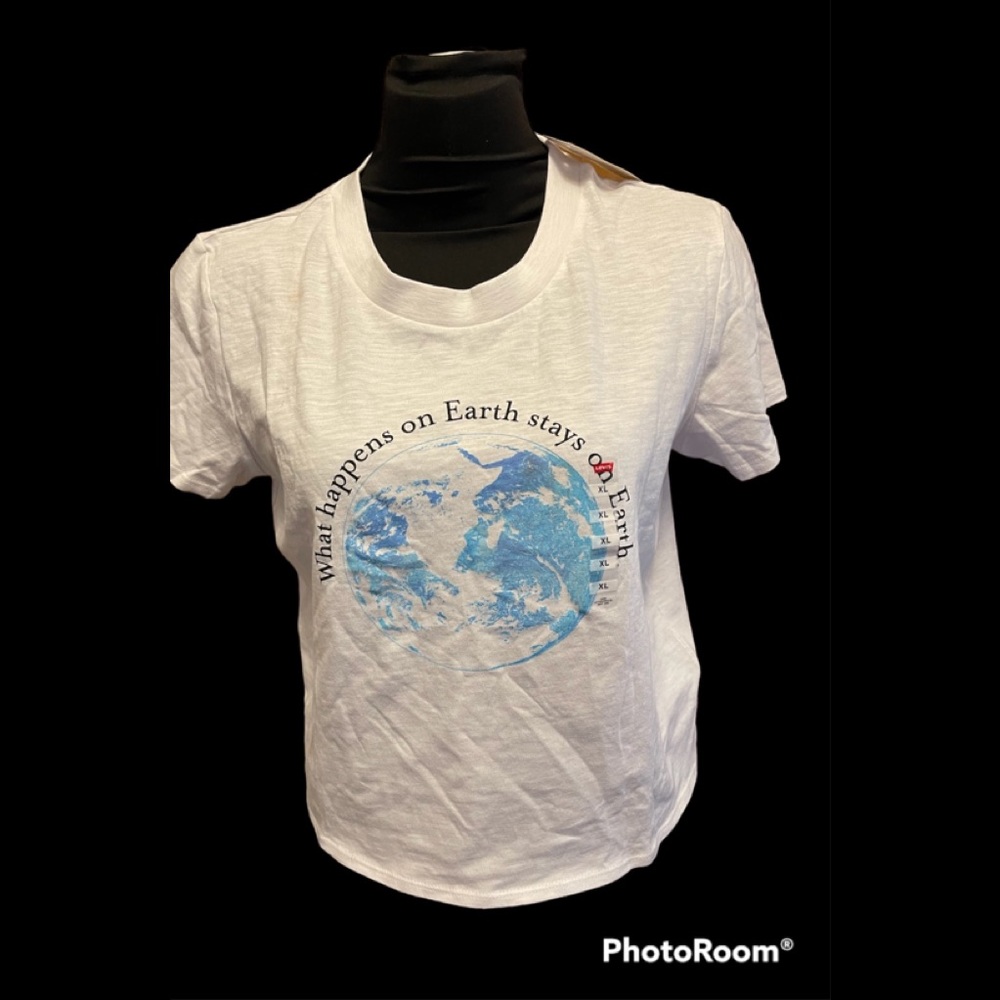 Levis Cropped T-Shirt NWT